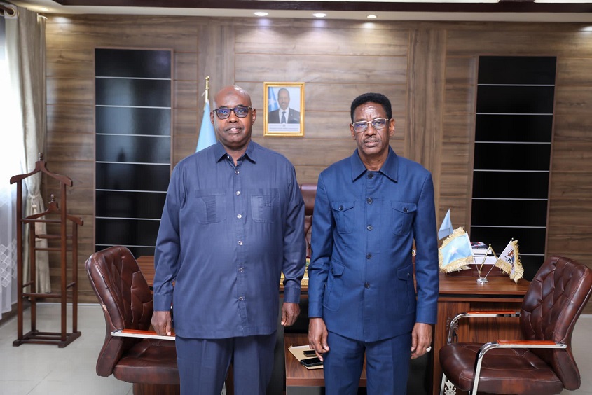 Fartaag iyo Deeq Gargareeto.jpg